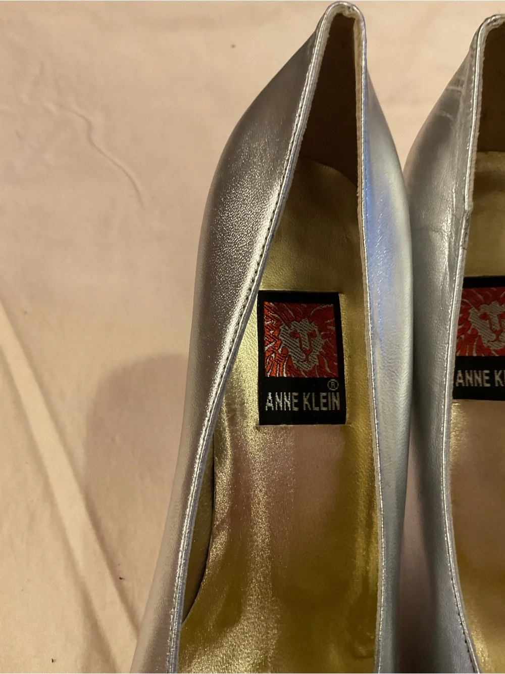 Anne Klein Vintage Metallic Silver Pointed-Toe Pumps